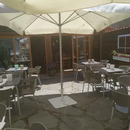 Hospederia Foramontanos Kro