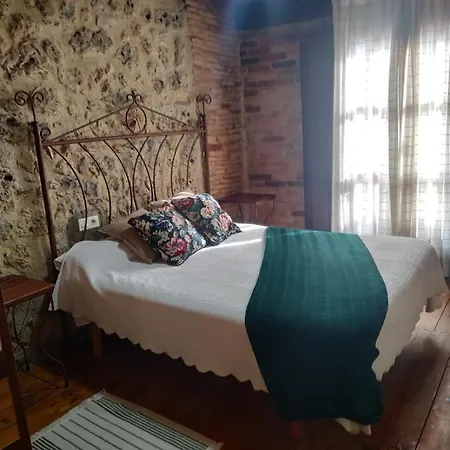 Hospederia Foramontanos