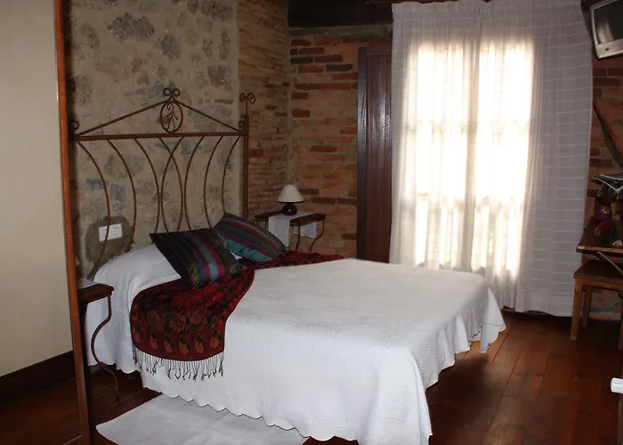 Hospederia Foramontanos 2* Villasana de Mena