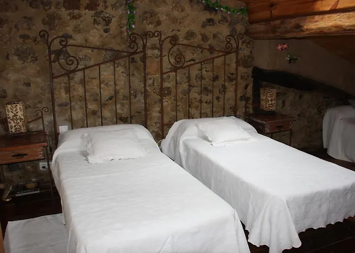 Hospederia Foramontanos אורחן 2*