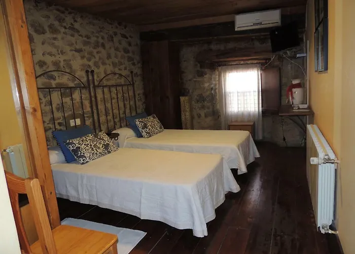 אורחן Hospederia Foramontanos 2*