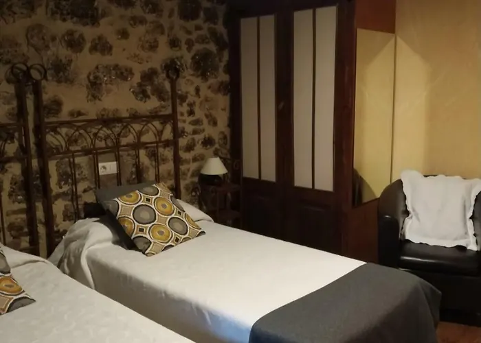 Hospederia Foramontanos 2* Villasana de Mena