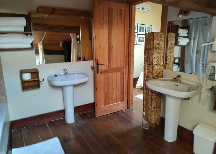 Hospederia Foramontanos אורחן 2*