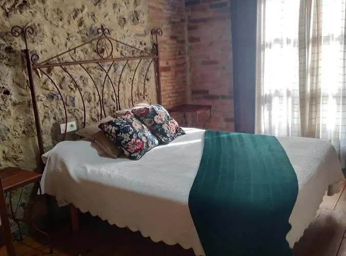 Hospederia Foramontanos